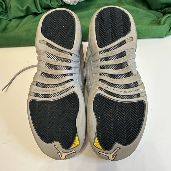 AIR JORDAN 12 RETRO LOW BG. Size 6.5Y. - Picture 10 of 10